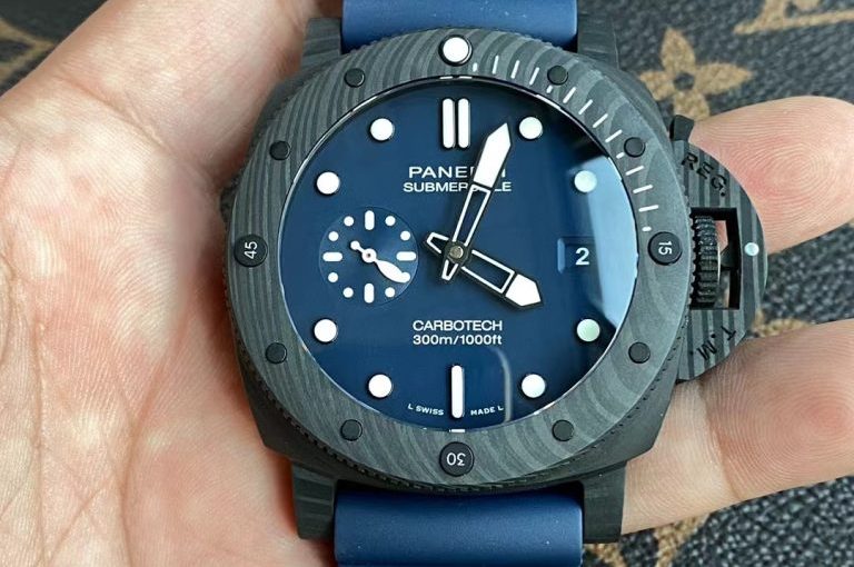 VS Factory 1:1 Replica Panerai Submersible PAM 1232 Blue Carbon Watch